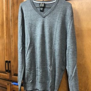 V neck sweater good condition